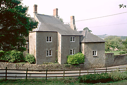 Dovecote Farmhouse, Somerton (listed building photograph)